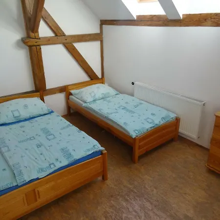 U Nas - Zajic * Vapenna